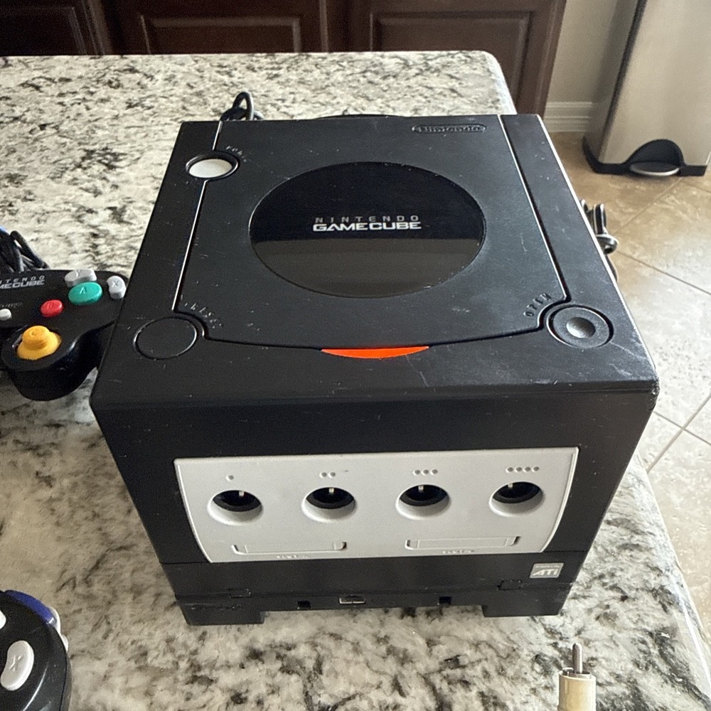 Nintendo Gamecube Black Console Bundle Tested - Picture 4 of 13